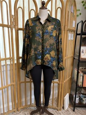 Oddi Women's Olive Floral High-Low Button-Up tunic Top with velvet mesh back